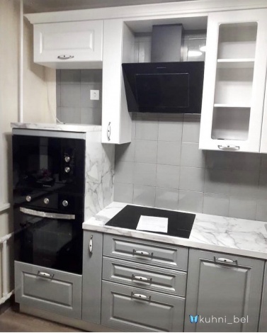 Заказ УТ212. Стиль кухни Неоклассика с фрезерованными фасадами в бело - серых тонах