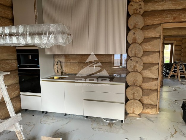 СИМ130. Белая кухня с островом