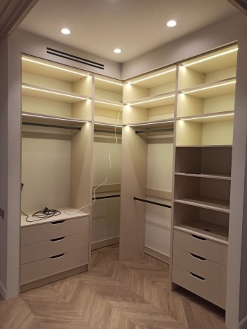 СИМ155.ГАРДЕРОБНАЯ